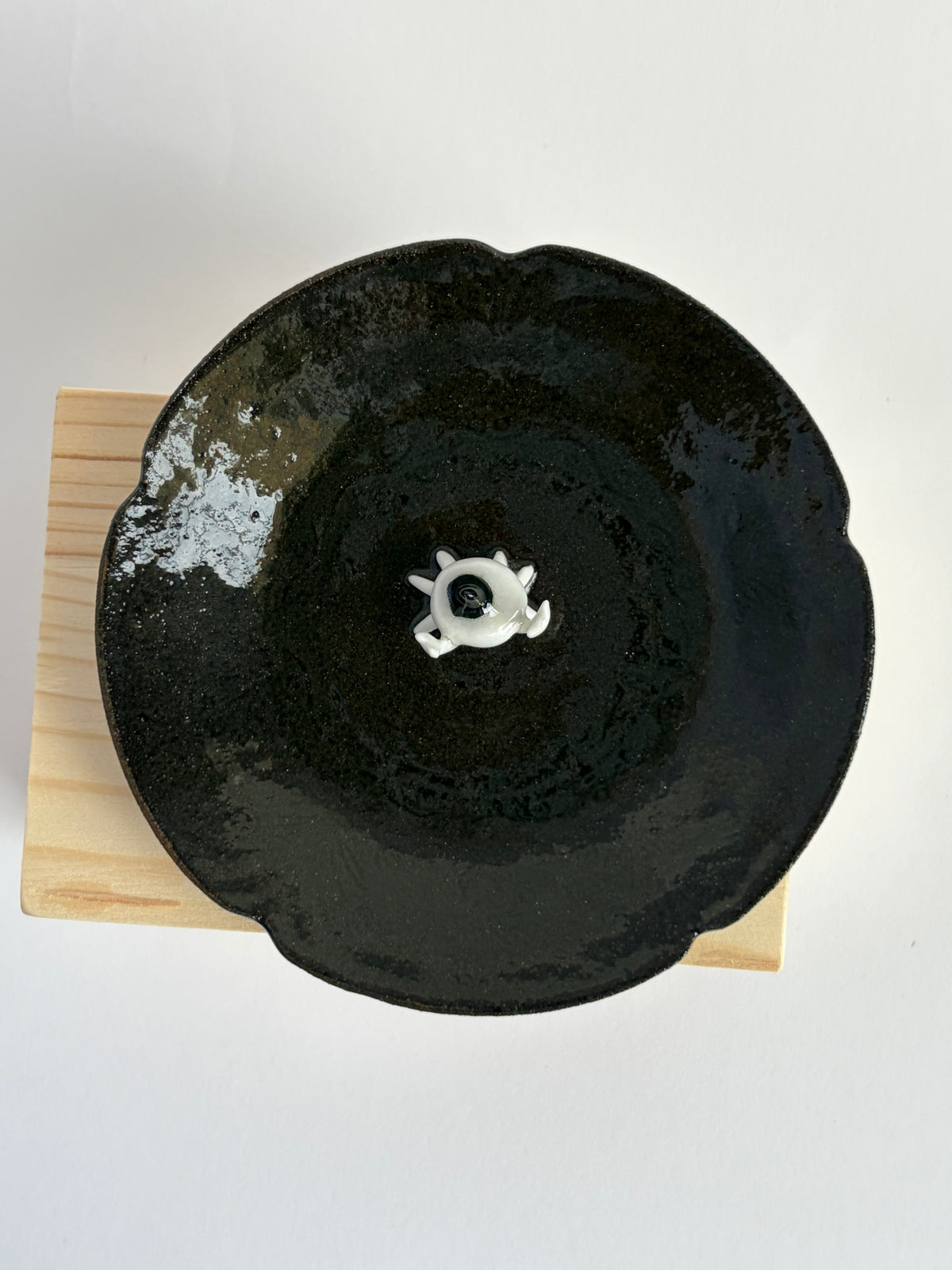 Crab witch on bowl