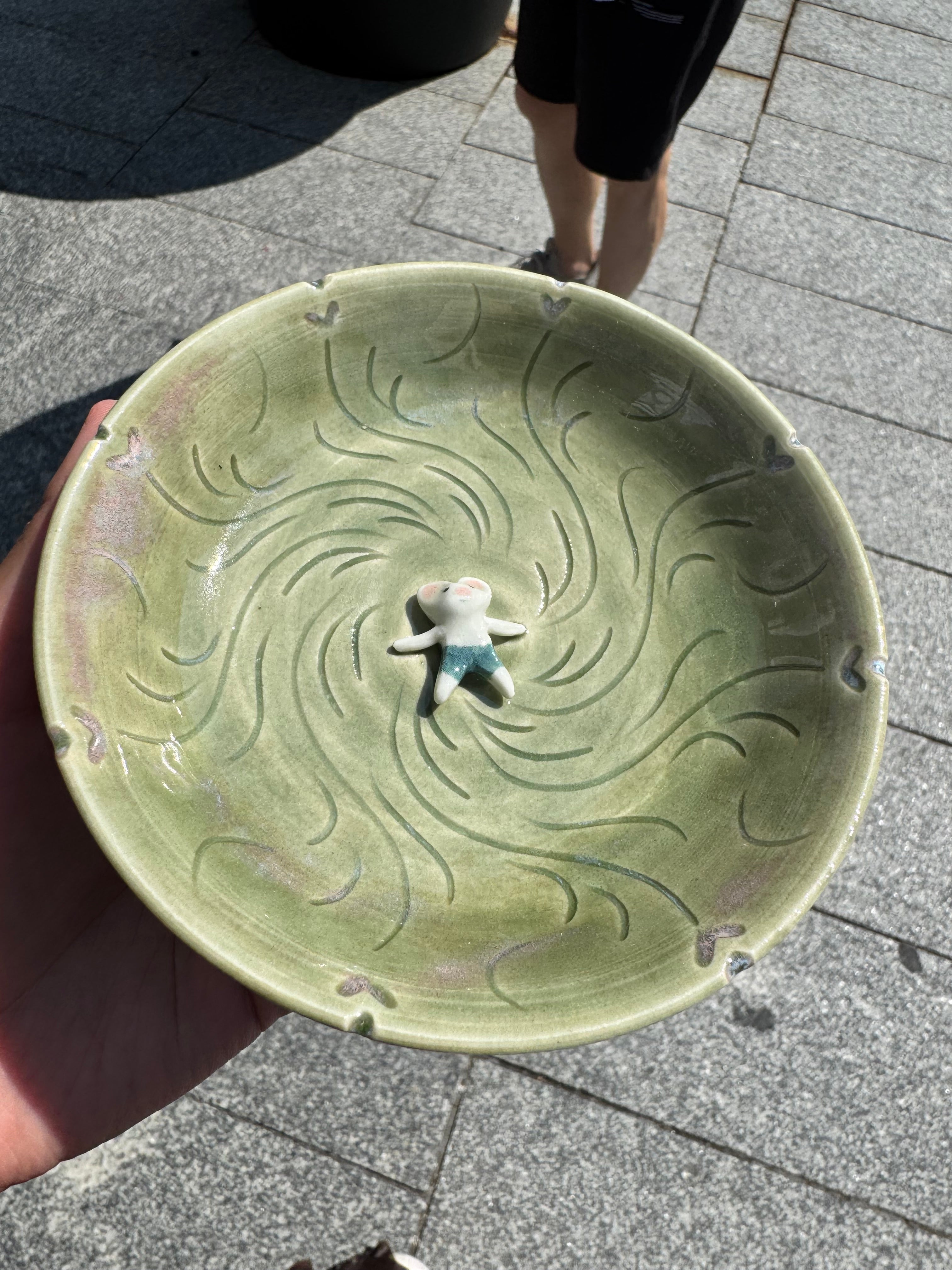Mouse in a bowl
