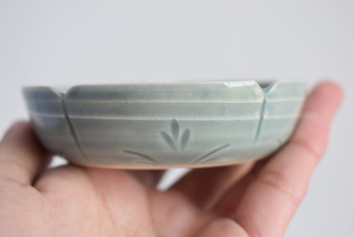 Jewelry Pot With Dinosaur