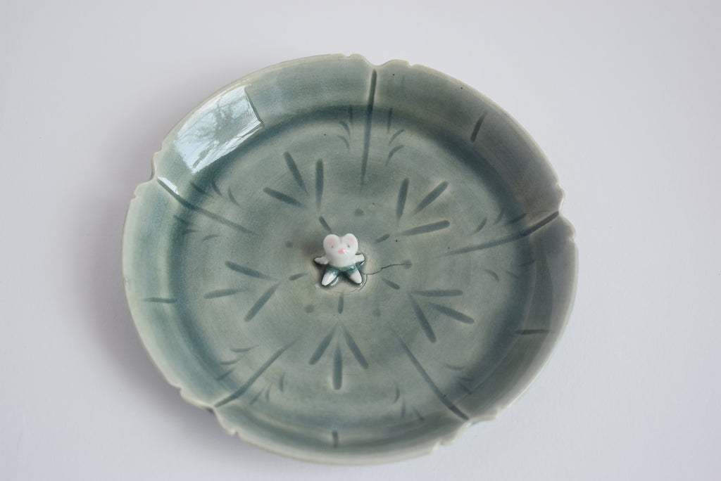 Trinket Dish with Mouse