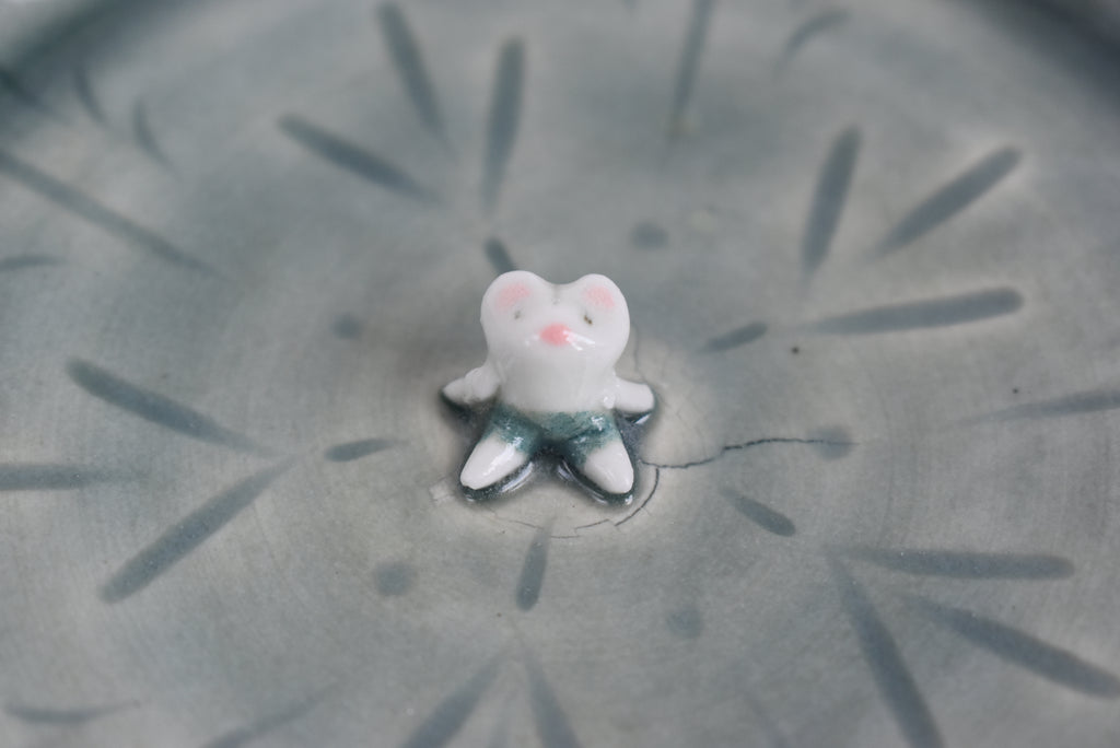 Trinket Dish with Mouse