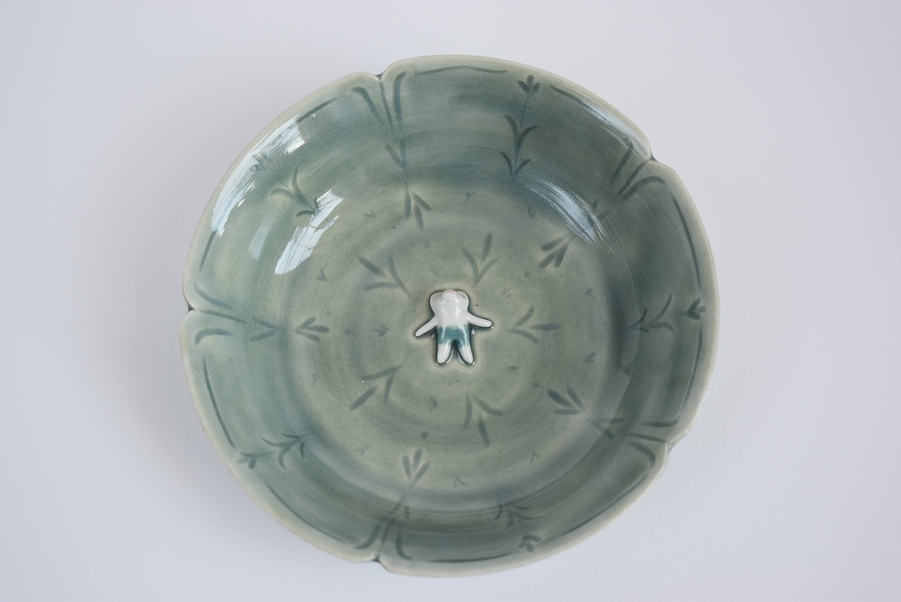 Trinket Dish With Mouse
