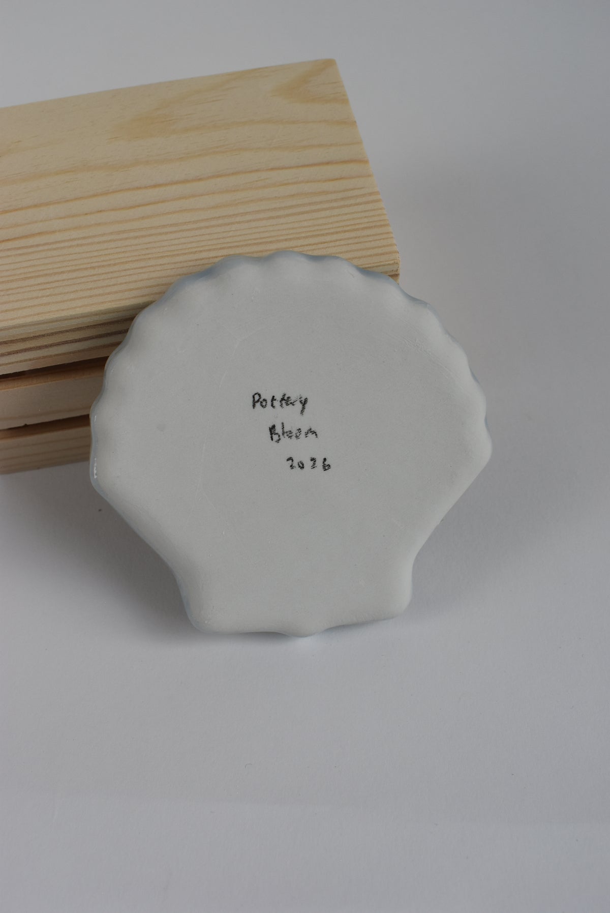 Seashell Trinket dish with Crab
