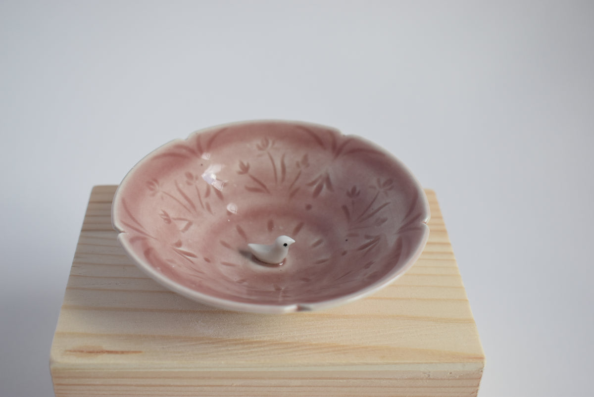 Trinket dish with bird