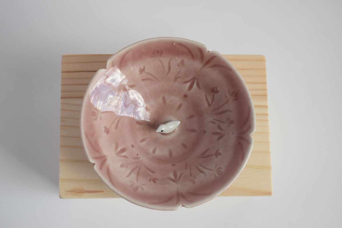 Trinket dish with bird