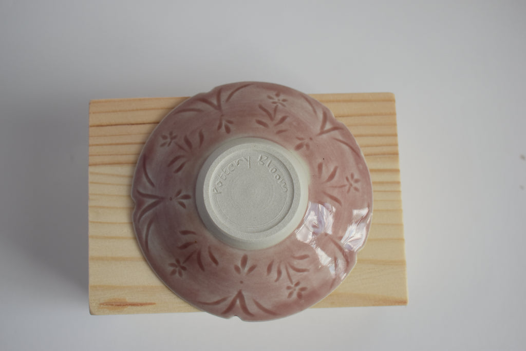 Trinket dish with bird